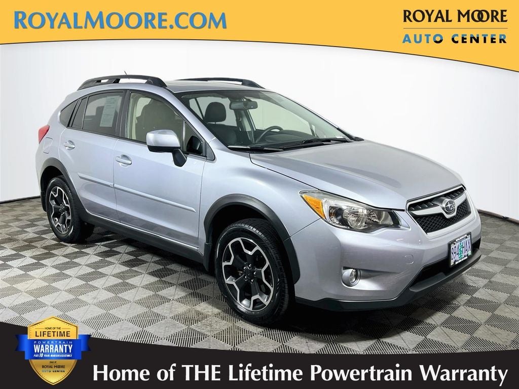 2014 Subaru XV Crosstrek 2.0i Limited in Ice Silver Metallic — front three-quarter view