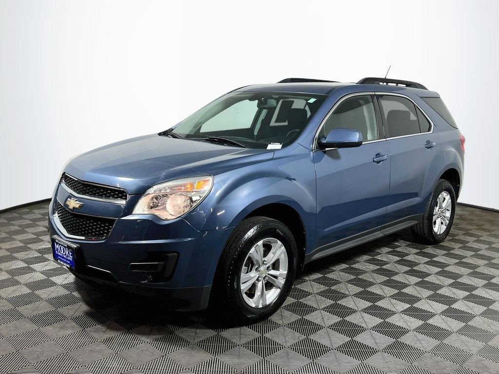 2011 Chevrolet Equinox — rear three-quarter view