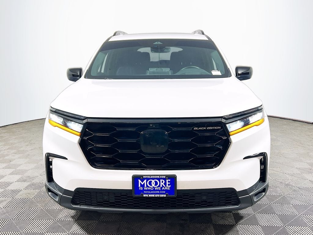 2025 Honda Pilot — side profile view