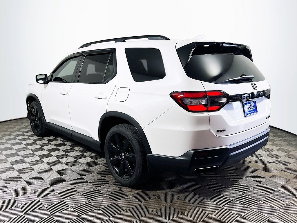 2025 Honda Pilot — detail view