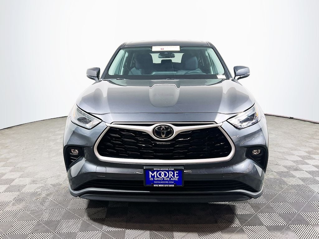2024 Toyota Highlander — side profile view