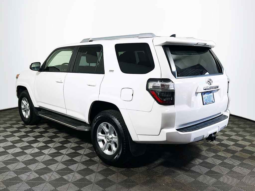 2018 Toyota 4Runner — detail view