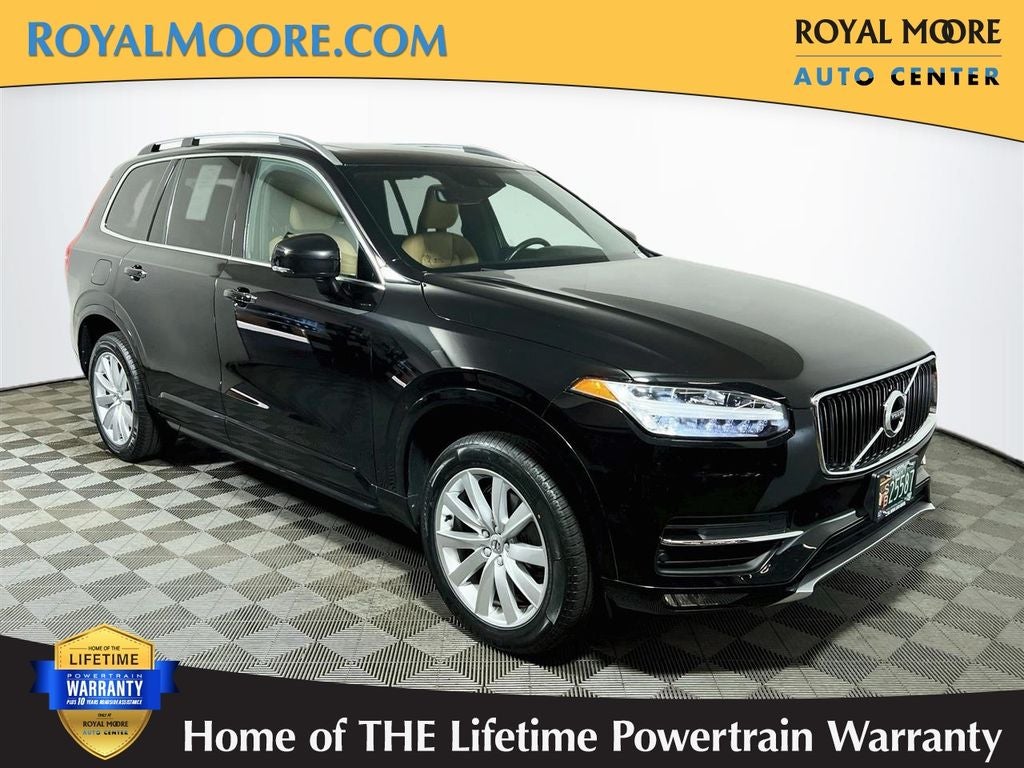 2018 Volvo XC90 T6 Momentum in Onyx Black Metallic — front three-quarter view